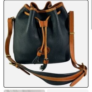 Vintage Dooney & Bourke Black and Tan Leather Bucket Bag